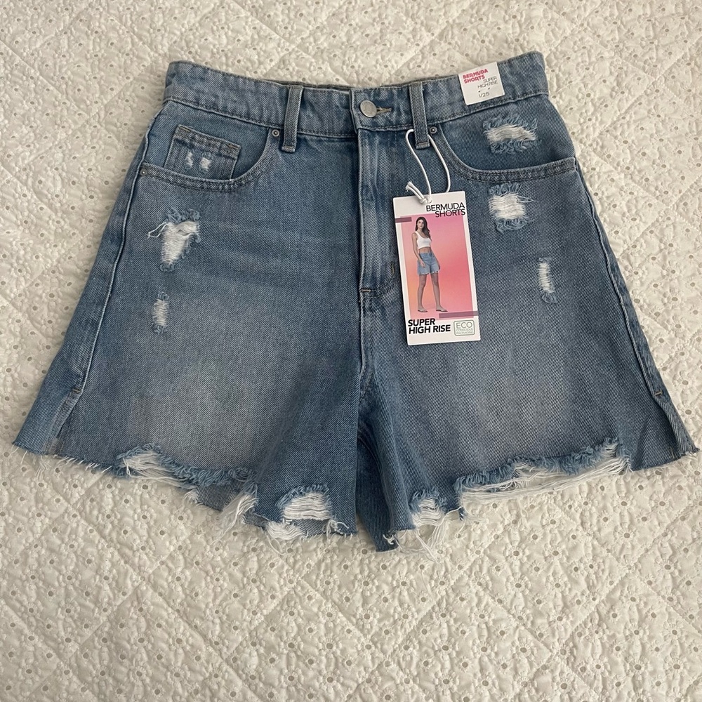 Simple Society Bermuda shorts